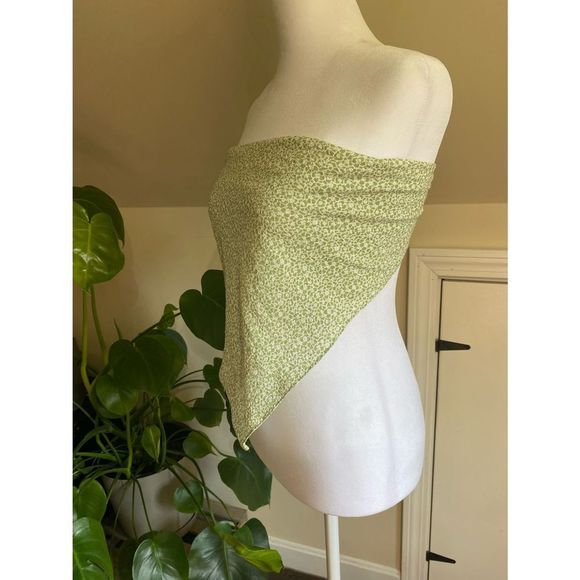 STRAPLESS TRIANGLE SCARF TOP - Picture 2 of 5